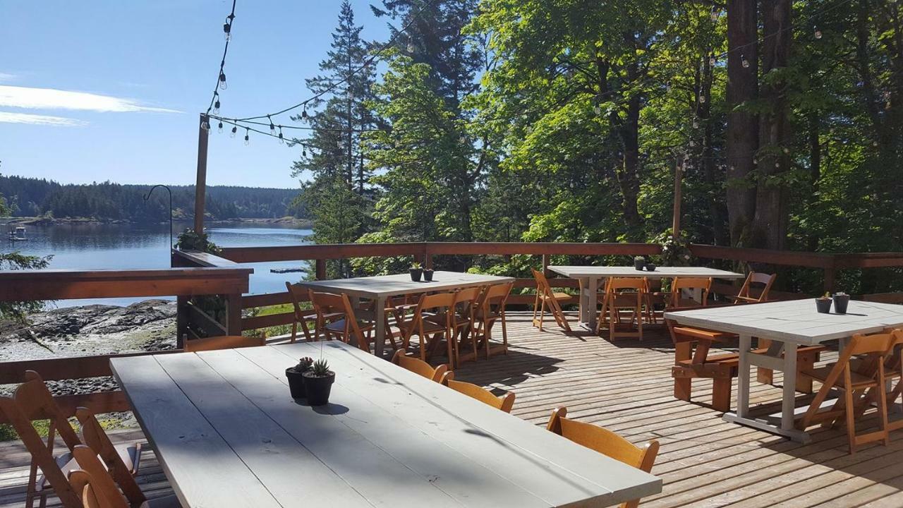 Gowlland Harbour Resort Heriot Bay Exteriör bild